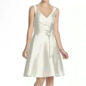 Alfred Sung Snow White Cocktail Dress Size 6